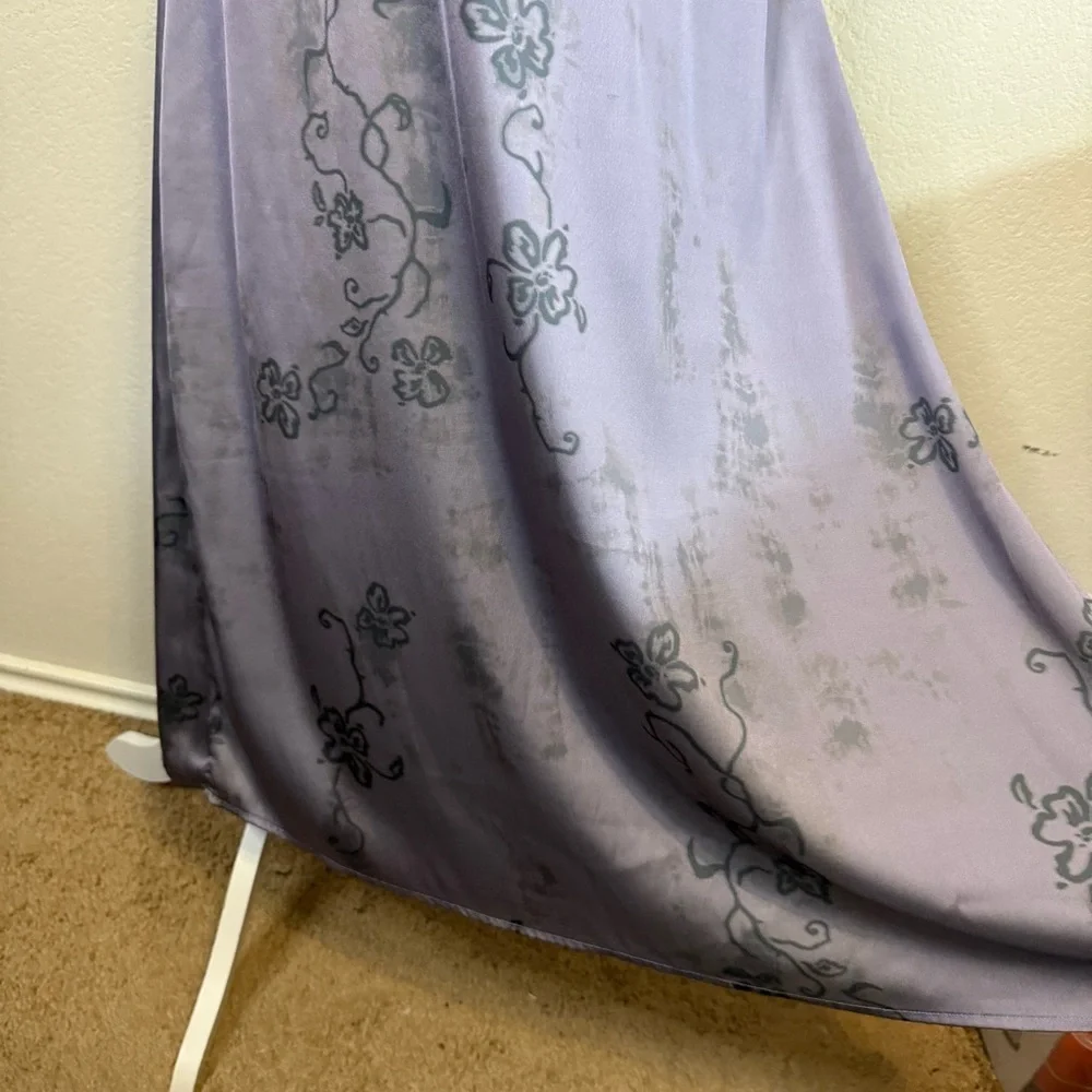 Elegant Purple Maxi Dress - Picture 5 of 14